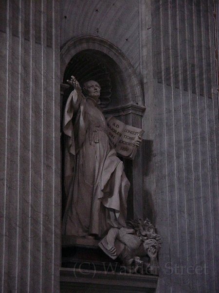 St. Peter´s Basilica in Vatican 04.jpg